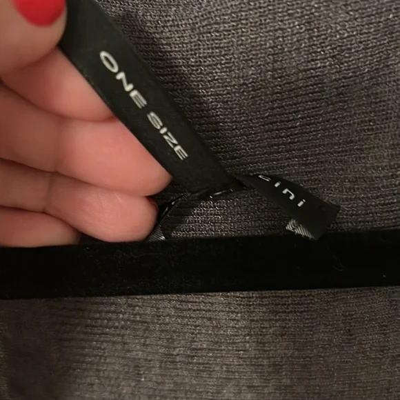 Sarah Pacini Sweater - Picture 4 of 13